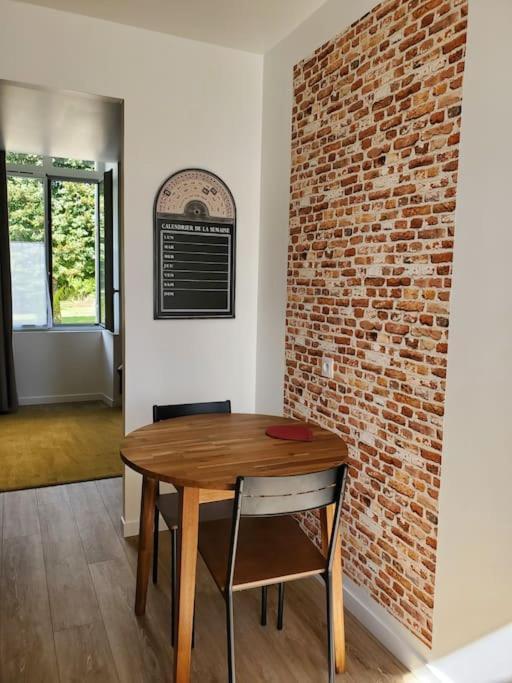 La Grelauderie 8 Apartment Saintes Luaran gambar